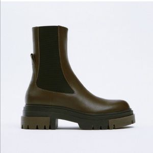 Nwt Zara lug sole brown leather boots